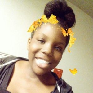 Meet your Posher, Denitra